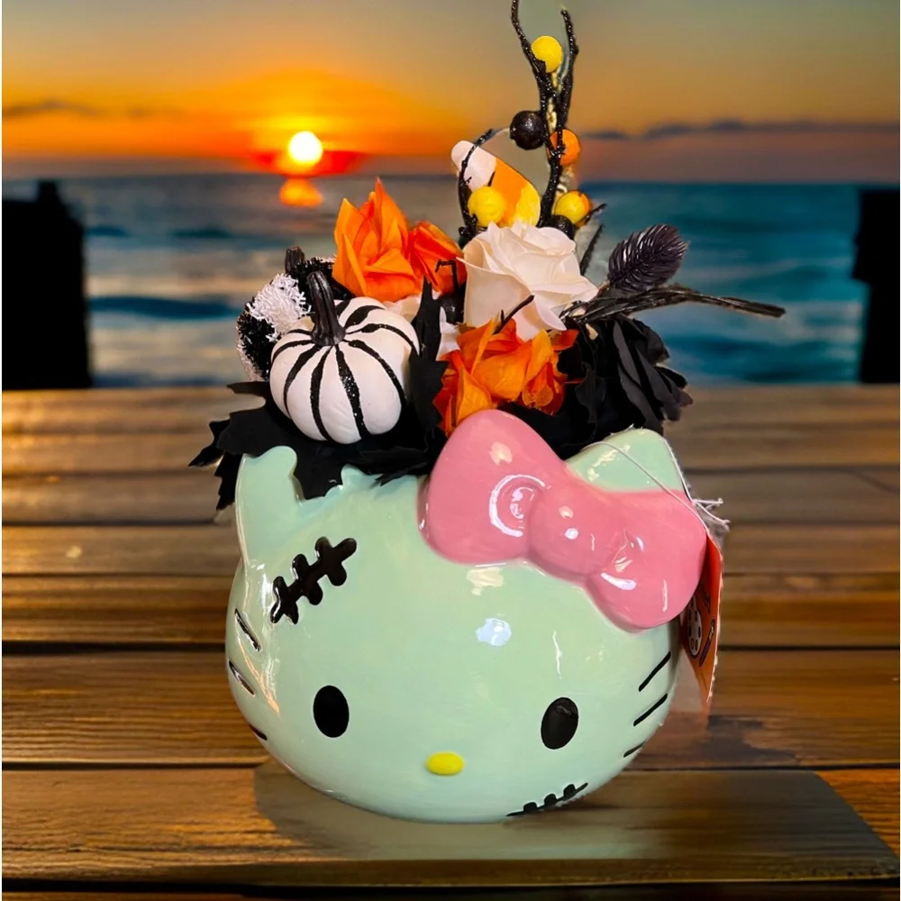 Hello Kitty Clearance Price is Firm! Halloween Spooky Silk Floral Planter - Picture 1 of 10